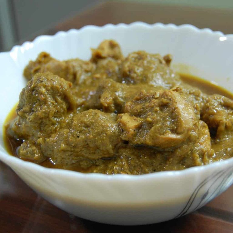 Coriander / Cilantro / Dhania Chicken Curry Recipe A Little Bit of Spice