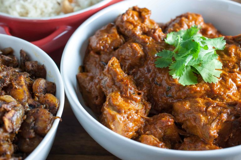 Chicken curry with semi thick gravy well flavored with spices and coconut milk. It goes well with pathiri, any sort of rice variants ( ghee rice, pulao, normal rice), chapati, parotta/paratha, appam or any other Indian breads.