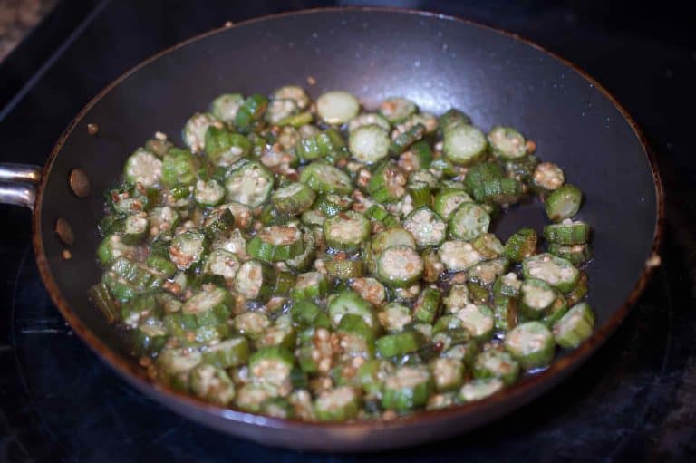 Ladies finger/Okra/Bhindi fried and cooked in spicy coconut and yogurt based gravy. It’s an easy to prepare and a yummy side dish which goes well with rice
