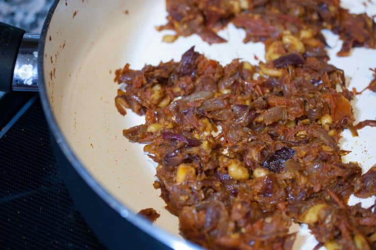 Soya chunks cooked in rich onion tomato masala gravy with spices, cashew, and cream. A healthy and tasty side dish that goes well with rice, chapathi and other Indian breads.