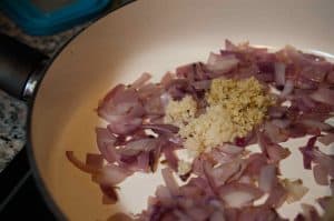 Soya chunks cooked in rich onion tomato masala gravy with spices, cashew, and cream. A healthy and tasty side dish that goes well with rice, chapathi and other Indian breads.