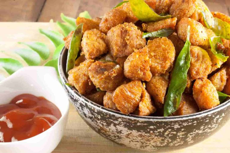 Soya chunks deep fried with the ginger-garlic, chilly and curry leaves. This soya chunks masala fry is a quick, tasty and healthy appetizer that can be done in no time.