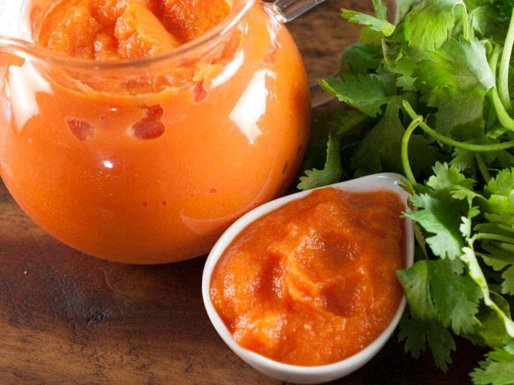 Easy and quick homemade roasted pumpkin puree. A great alternative to store-bought canned puree. You can quickly whip up smoothies, pancakes, pie, and cakes using this one.