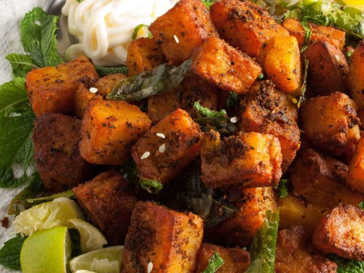 Indian cottage cheese / Paneer shallow fried with ginger-garlic, spices, and curry leaves. This paneer fry is an easy and yummy appetizer for any occasions.