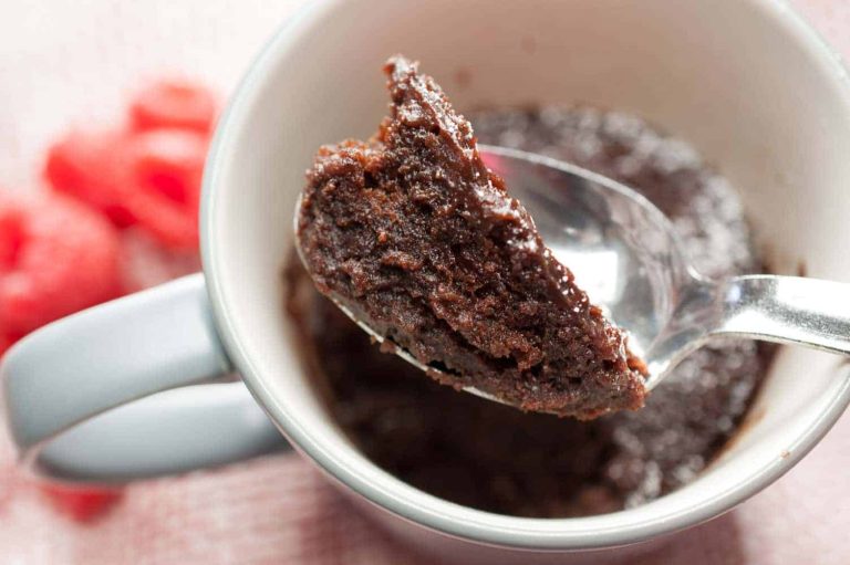 3 Ingredient Flourless Chocolate Mug Cake – Melanie Cooks