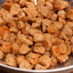 Soya chunks cooked in chilly and spices. This soya chunks masala dry / stir fry is a healthy and tasty side-dish. Goes well with rice and Indian breads.