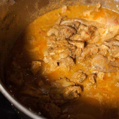 Kerala Chicken Curry with Roasted Coconut (Varutharacha Chicken Curry ...