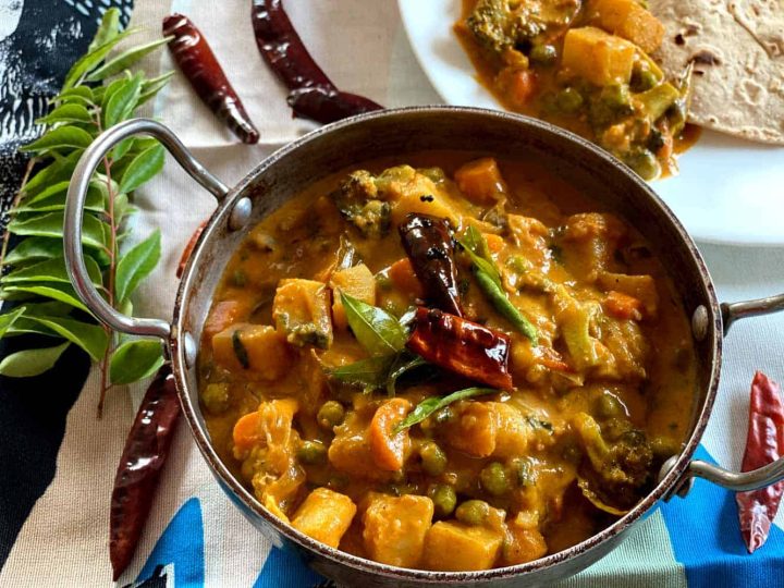 Mixed vegetable curry served with chapathi