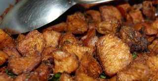 Soya chunks cooked in chilly and spices. This Soya chunks masala dry recipe is a healthy and tasty side-dish. It goes well with rice, chapathi and any Indian breads.